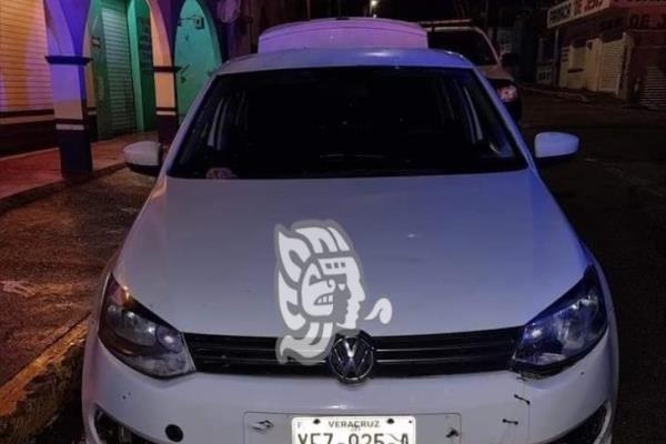 Detienen a sujeto en Ixhuatlán por conducir vehículo con reporte de robo