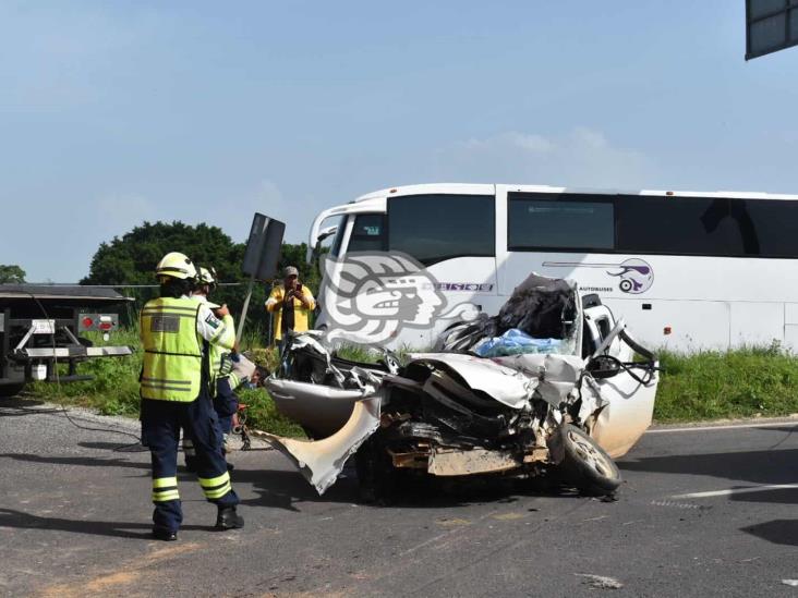 Fallecen hermanos en fatal accidente sobre la carretera Transístmica