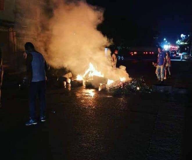 Protestas y bloqueos a 8 días del paso de ‘Grace’ por la zona norte