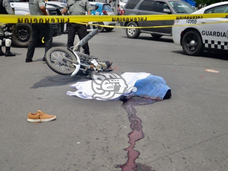 Motociclista es aplastado por camión de carga en Zona Industrial de Veracruz