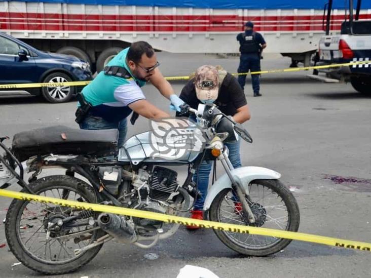 Motociclista es aplastado por camión de carga en Zona Industrial de Veracruz