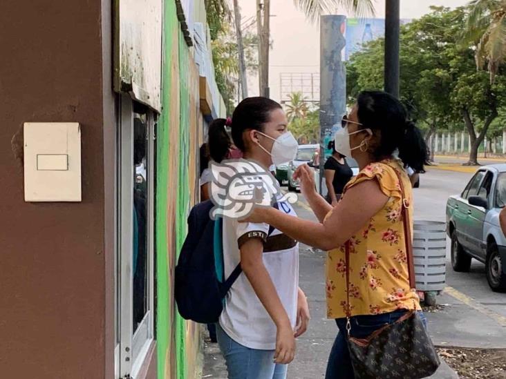 Con sana distancia, inician clases presenciales en Veracruz