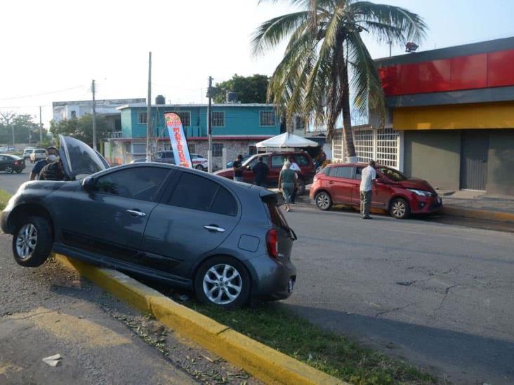 Al menos dos choques se registran en calles del puerto de Veracruz