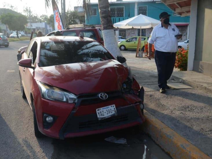 Al menos dos choques se registran en calles del puerto de Veracruz