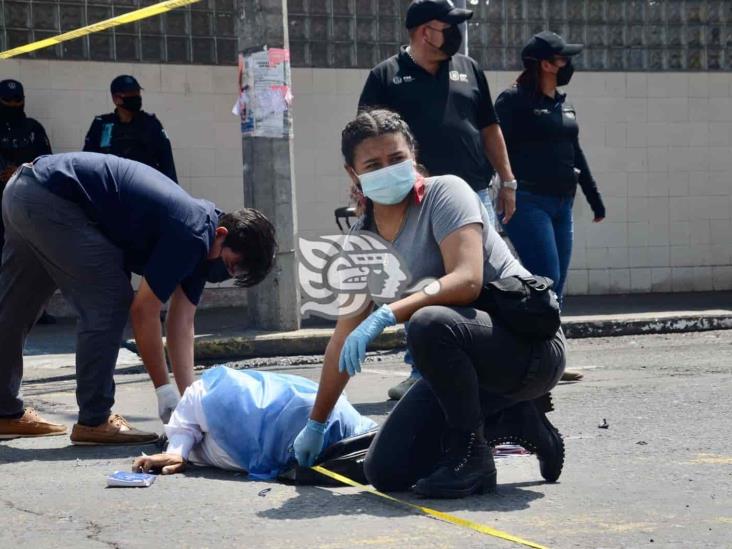 Urbano atropella a peatón en el centro de Veracruz