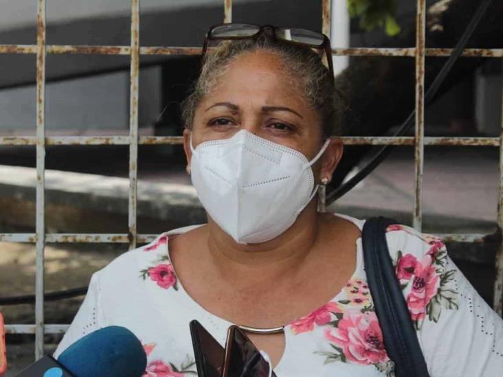 Madre de Karla Pulido costea con rifas su hospitalización
