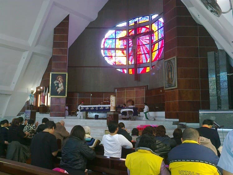 Iglesia Católica pierde fieles tras pandemia de Covid-19; espiritismo crece en Xalapa