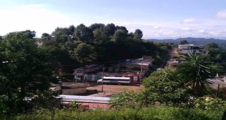 Deslaves en Cerro del Estropajo amenazan a población de Xalapa y Tlalnelhuayocan