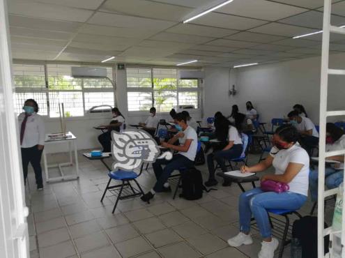 Para 2022, buscarán vuelta total a clases presenciales en Veracruz