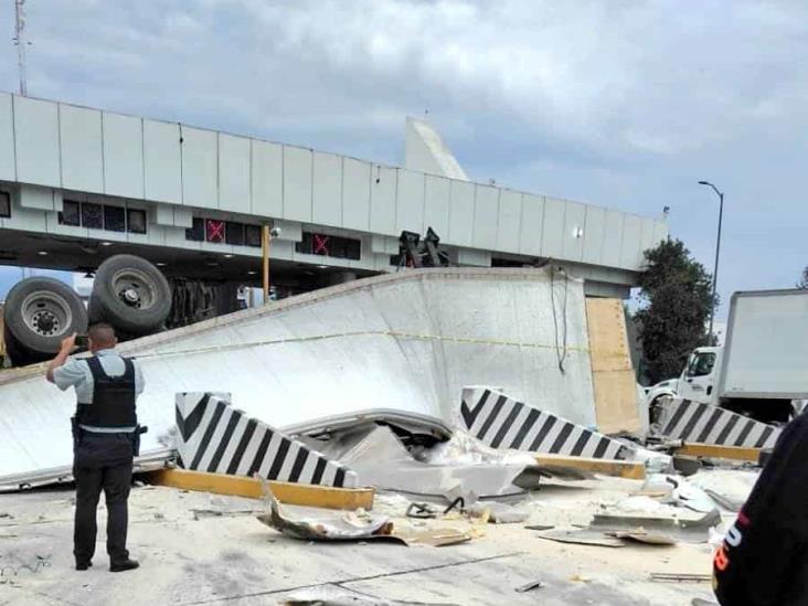 Tráiler sin frenos embiste a varios autos en la México-Puebla