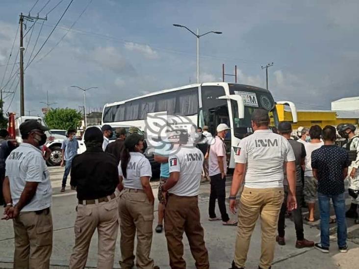 Piden liberación de haitianos detenidos en Las Choapas