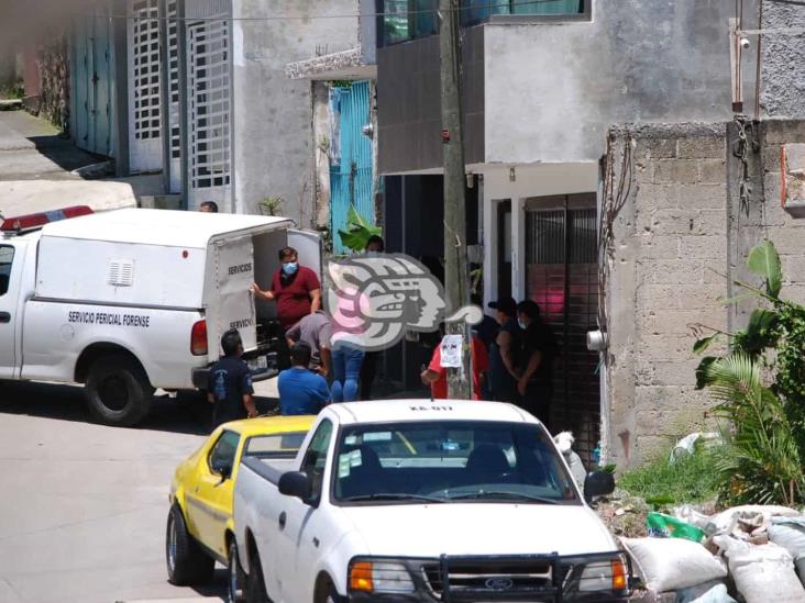 En Xalapa, lo hallan muerto dentro de edificio en colonia Rubén Pabello Acosta