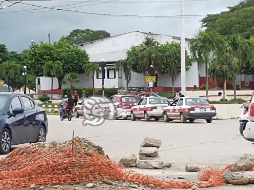 Taxistas de Villa Cuichapa siguen en crisis pandemia