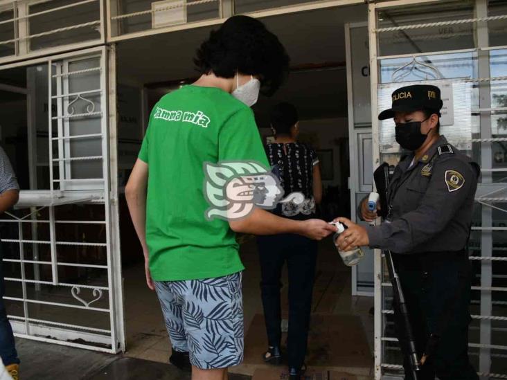 Alrededor de 400 menores buscan ser vacunados contra el Covid-19 en Veracruz