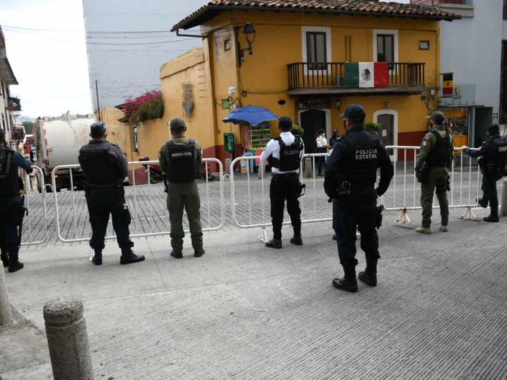 Cierran acceso para evitar aglomeraciones en Xalapa; encabeza SSP operativo por Grito