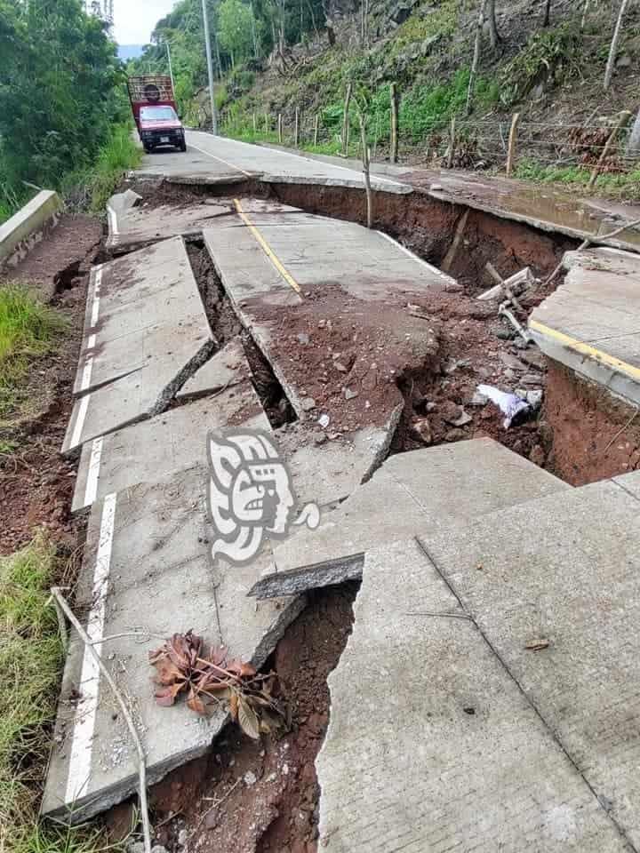 Niegan que fractura en carretera de Alto Lucero se deba a mala calidad de obra