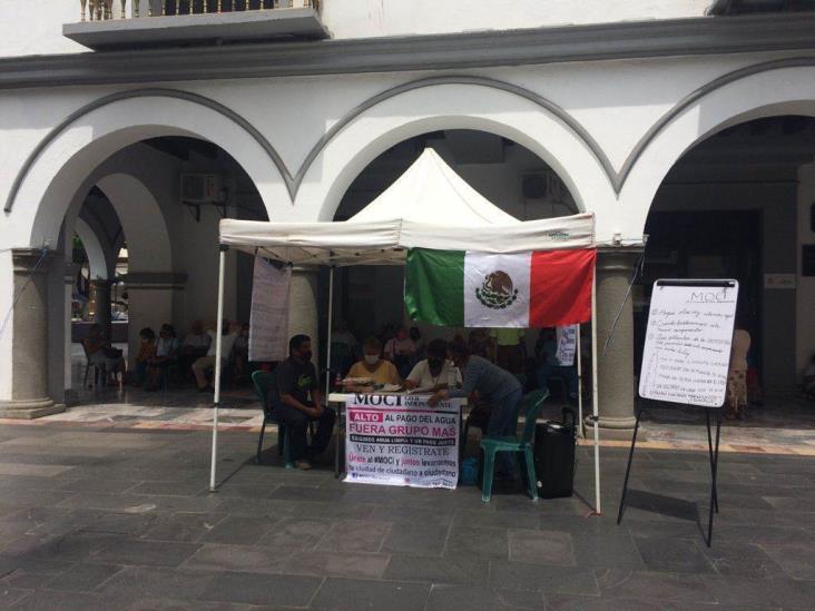 Instala campamento informativo MOCI en ayuntamiento de Veracruz