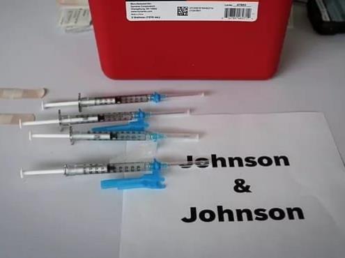 Dos dosis de Johnson & Johnson, con efectividad del 94% contra COVID-19