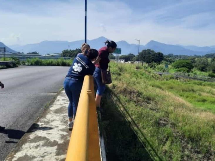 Frustran suicidio de joven mujer en autopista Córdoba-Veracruz