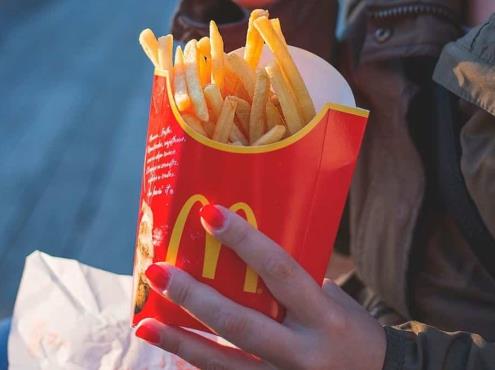 McDonalds dirá adiós al plástico en 2025