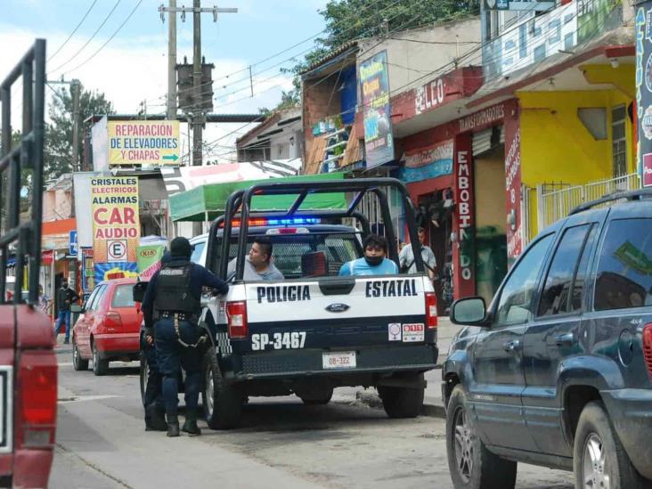 Detiene SSP a conductores de autobuses que se peleaban el pasaje, en Xalapa