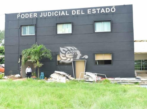 Modifican edificio para instalar juzgados laborales en Coatzacoalcos