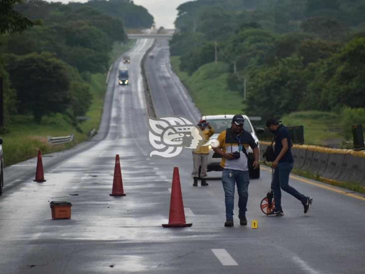 Cuatro cubanos muertos y ocho heridos tras volcadura en el sur de Veracruz 