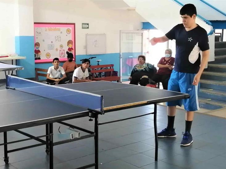 Muestran poder jóvenes en tenis de mesa