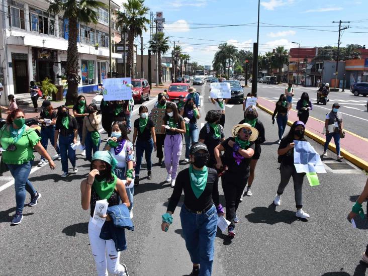 Por Día Global del Aborto Seguro, feministas realizan marcha en Orizaba