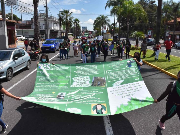 Por Día Global del Aborto Seguro, feministas realizan marcha en Orizaba