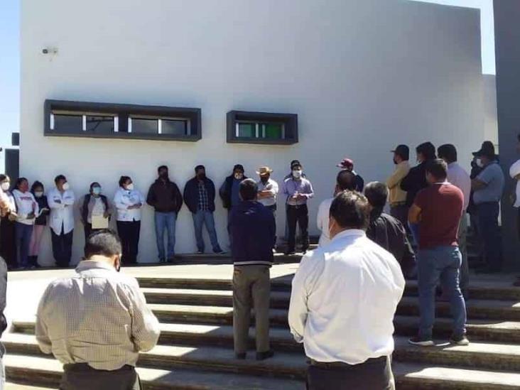 Pobladores de Atzompa exigen destitución del director de CESSA