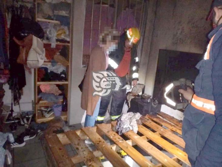 Se incendia dormitorio en Fraccionamiento Valle Real, en Emiliano Zapata