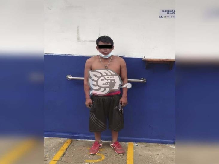 Detienen a hombre por desmantelar caseta de vigilancia en Coatza