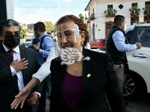 Se niega Isabel Romero a pronunciarse sobre delito de ultrajes a la autoridad