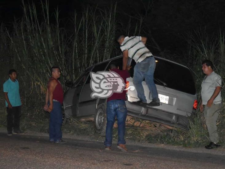 Mecánicos se accidentan en la Costera del Golfo en Acayucan 