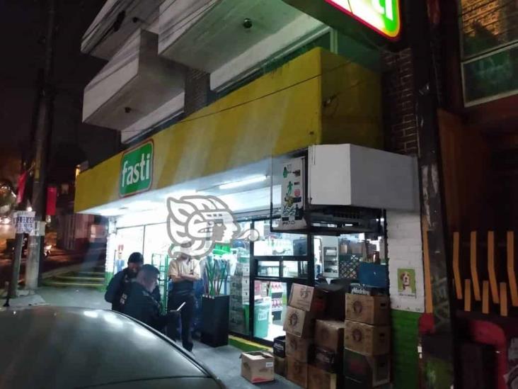 Sujeto asalta tienda Fasti de Ignacio de la Llave, en Xalapa