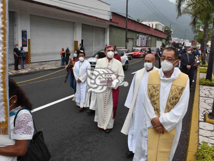 Realizan en Orizaba procesión en honor a San Miguel Arcángel