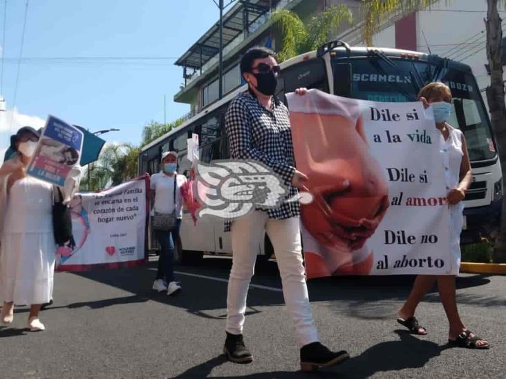 En Orizaba, ciudadanos y feligreses realizan marcha ‘a favor de la vida’