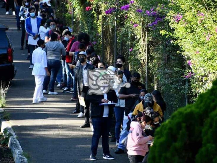 Inicia en Xalapa jornada de segunda dosis de vacuna anticovid para generación 18 a 29