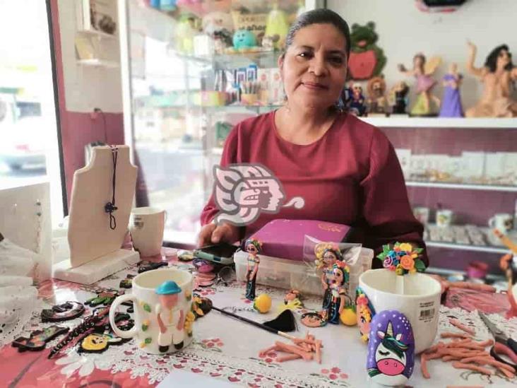 Lleva 25 años plasmando arte; sus piezas son la identidad de Nanchital