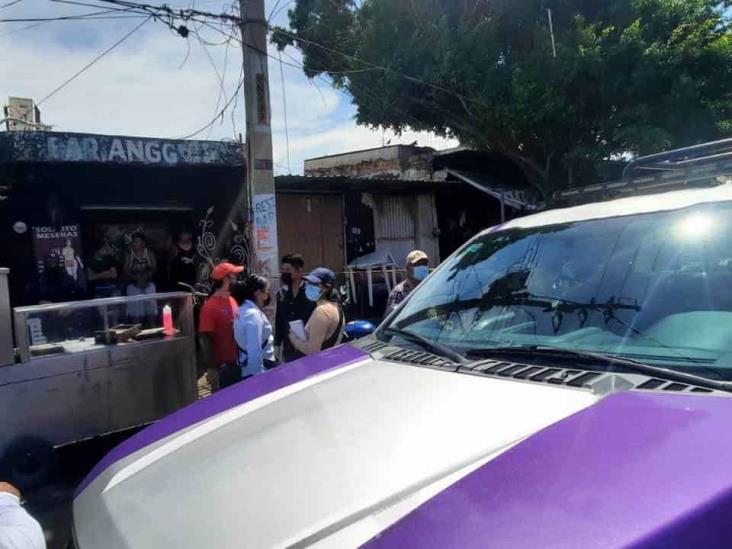 Muere de un infarto comerciante en calles del Puerto