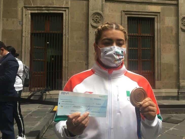 No hay motivos para mentir sobre cheque “simbólico” denuncia medallista