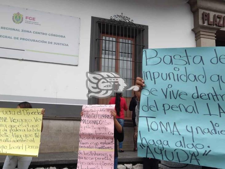 Denuncian abusos al interior de penal de La Toma, en Amatlán