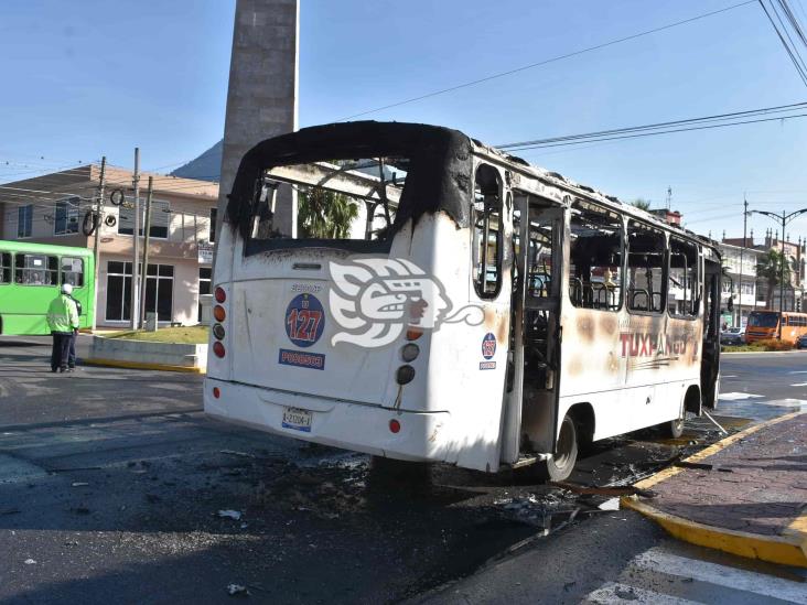 ‘Incendio de autobús en pleno centro de Orizaba pudo evitarse’, revela comandante