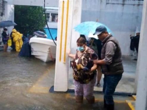 Cuatro municipios de Veracruz, afectados por lluvias: SPC