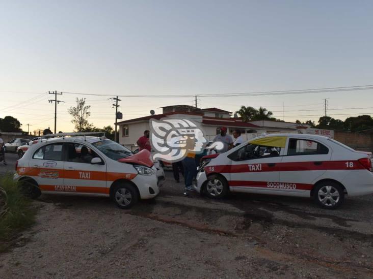 Tres heridos en par de choques en zona de Acayucan 