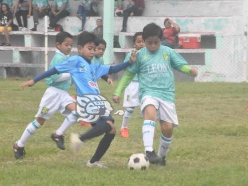 Prepara temporada el futbol de la Liga Menor “Jesús Puentes”