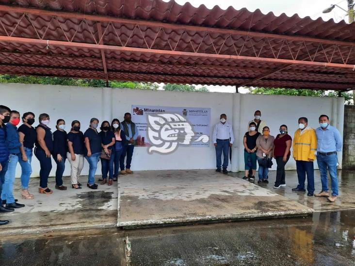 Inicia construcción de aula en Primaria Cuitláhuac de Minatitlán