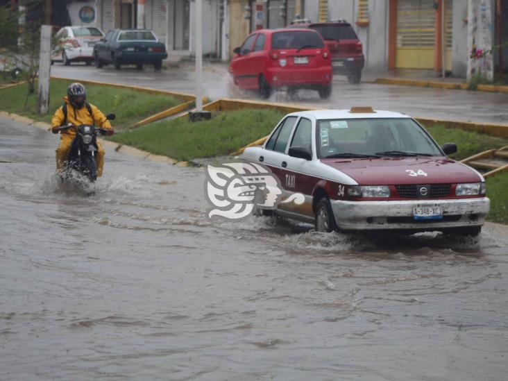 En Agua Dulce y Las Choapas activan alerta gris por fuertes lluvias