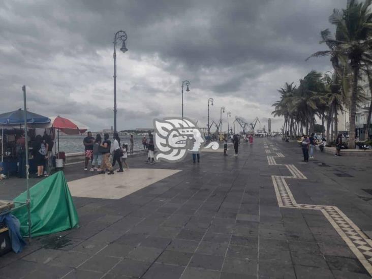 Sacamonedas no dejan de trabajar a pesar del clima